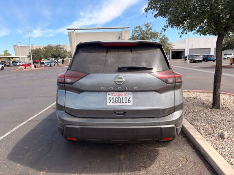 2025 Nissan Rogue SV