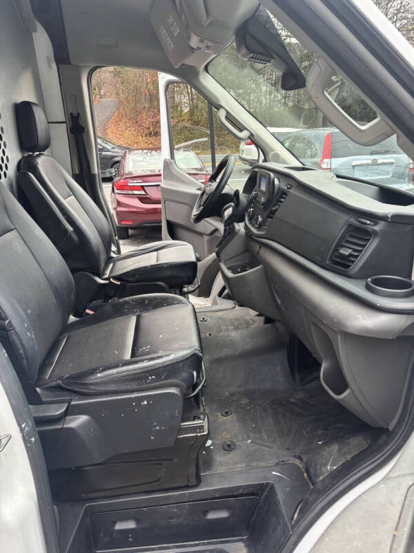 2022 Ford Transit 250