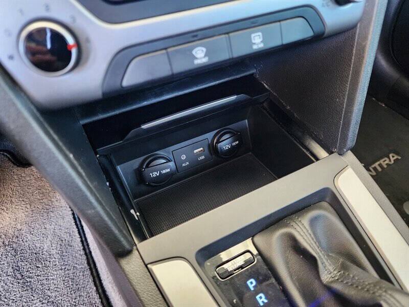 2018 Hyundai Elantra