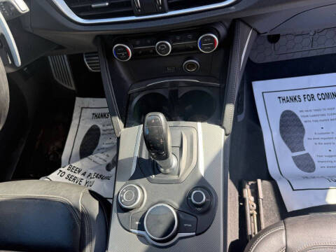 2018 Alfa Romeo Stelvio Sport