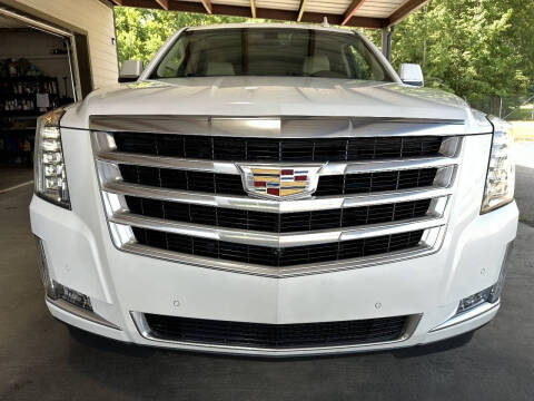 2017 Cadillac Escalade Standard