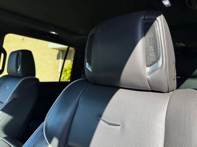 2023 Cadillac Escalade ESV Premium Luxury