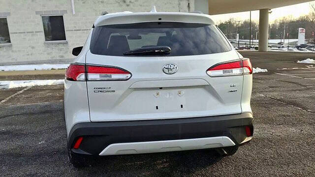 2022 Toyota Corolla Cross LE