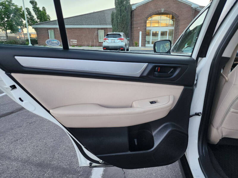 2017 Subaru Outback 2.5i