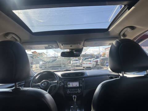 2017 Nissan Rogue SV