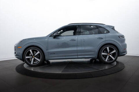 2025 Porsche Cayenne GTS