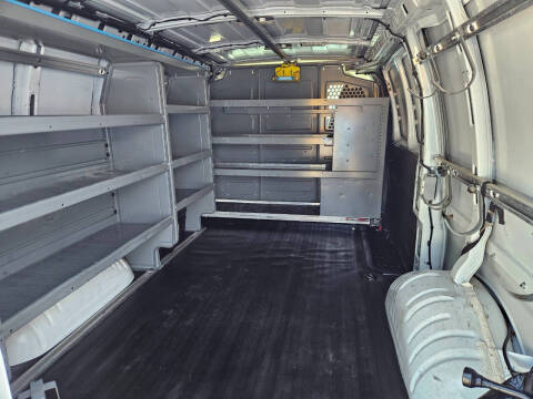 2017 Chevrolet Express 2500