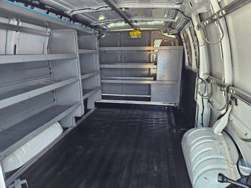 2017 Chevrolet Express 2500