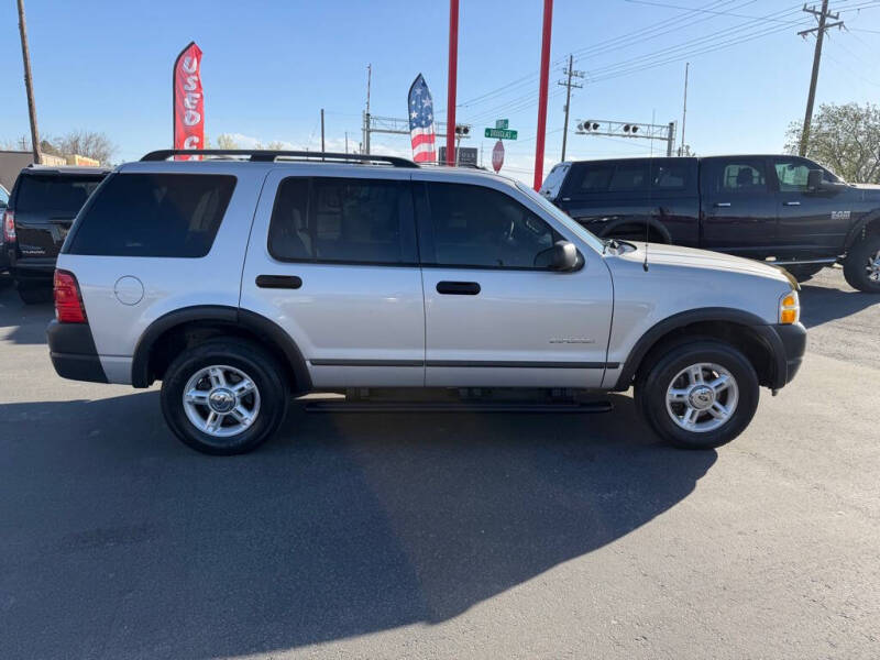 2004 Ford Explorer XLS