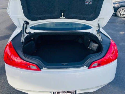 2009 Infiniti G37 Coupe x