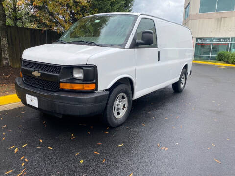 2007 Chevrolet Express Cargo for sale at Super Bee Auto in Chantilly VA
