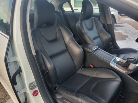 2016 Volvo S60 T5 Inscription Platinum