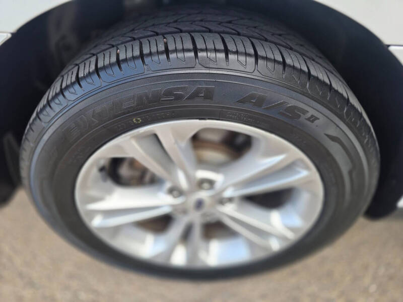 2014 Ford Taurus SEL