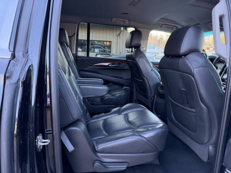 2017 Cadillac Escalade ESV Standard