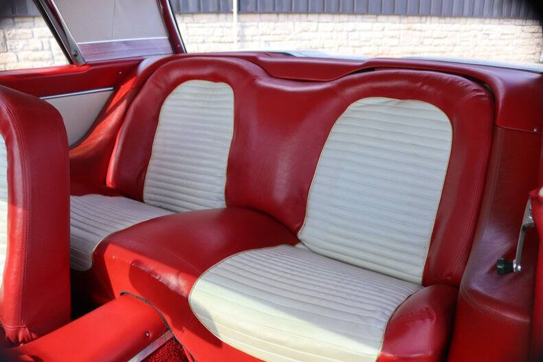 1958 Ford Thunderbird
