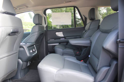 2027 Ford Expedition MAX Active