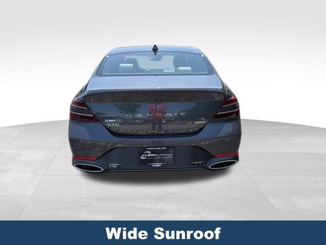 2022 Genesis G70