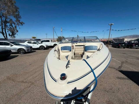 2001 Larson Boats 212 SEI