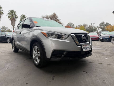 2020 Nissan Kicks S