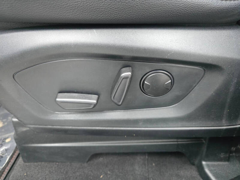 2024 Ford Explorer ST-Line