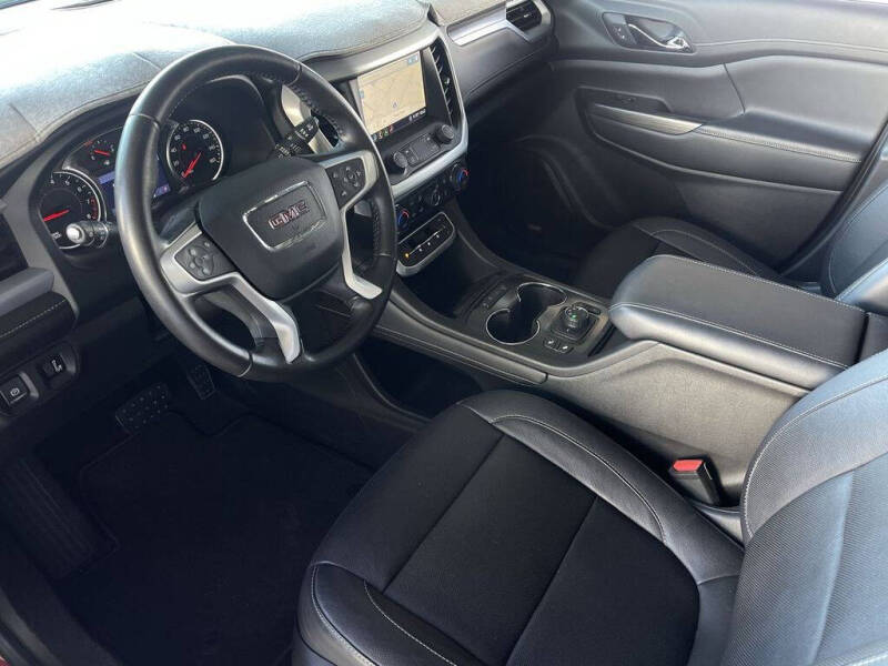 2020 GMC Acadia SLT