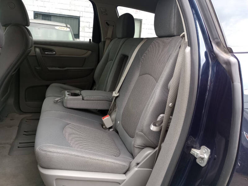 2017 Chevrolet Traverse LS