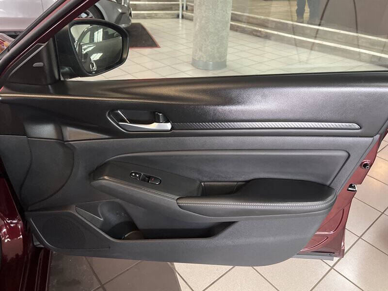 2025 Nissan Altima 2.5 SV