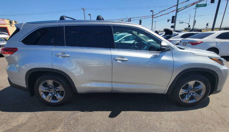 2017 Toyota Highlander Limited