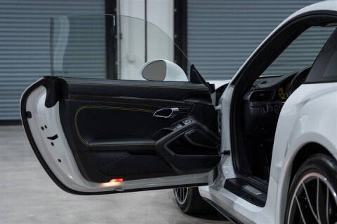 2018 Porsche 911 Turbo S