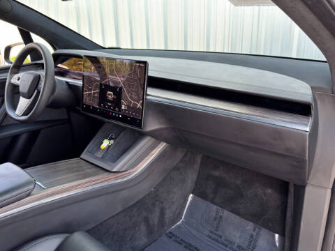 2023 Tesla Model X Standard Range