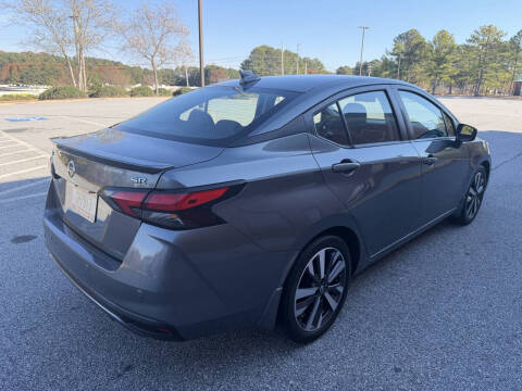 2021 Nissan Versa SR