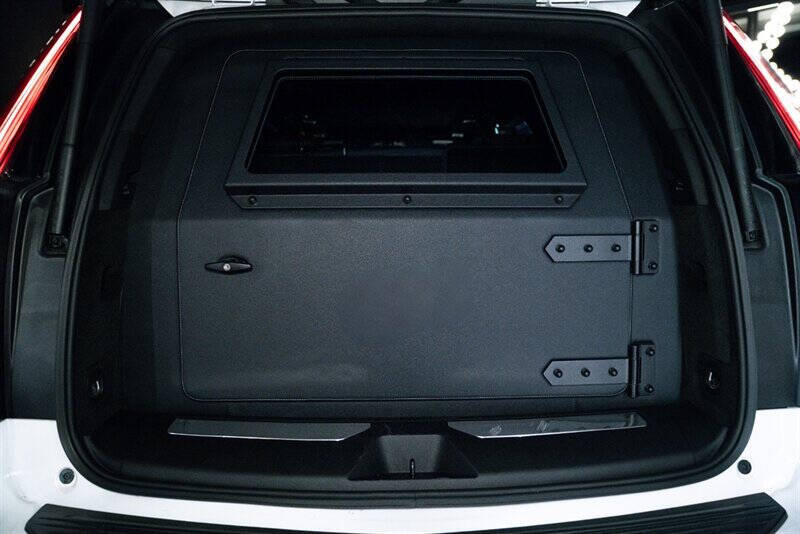 2025 Cadillac Escalade-V ESV