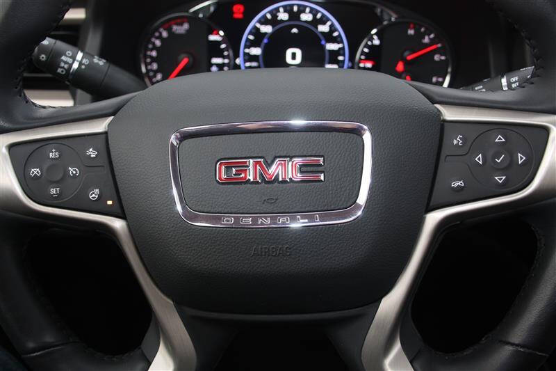 2022 GMC Acadia Denali