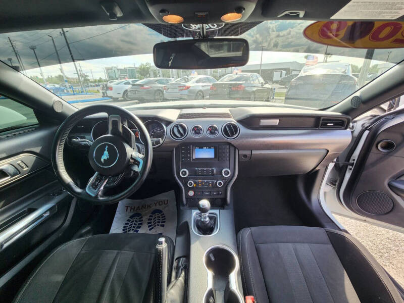 2019 Ford Mustang