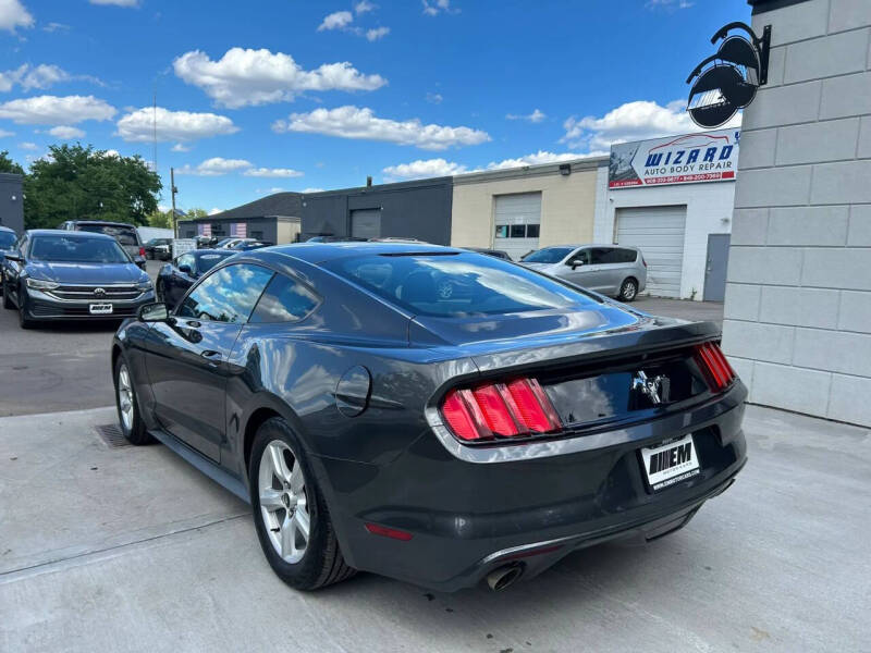 2017 Ford Mustang V6