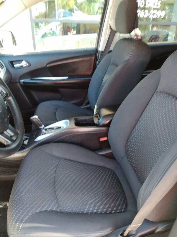 2018 Dodge Journey SE