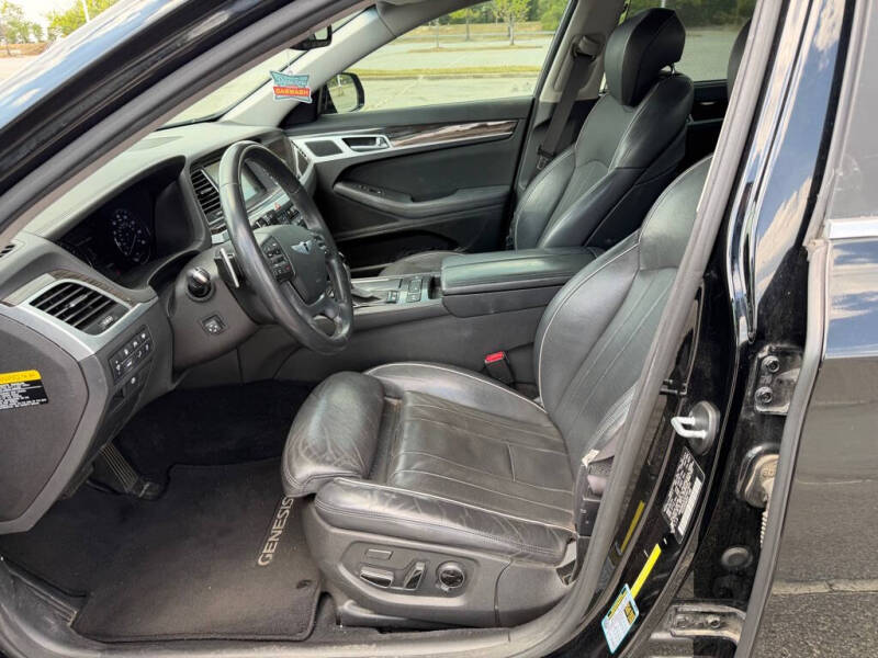 2015 Hyundai Genesis