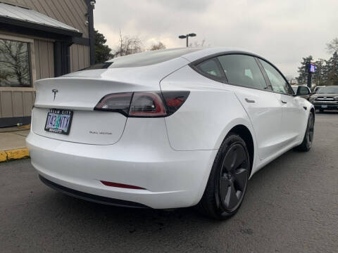 2022 Tesla Model 3 Long Range
