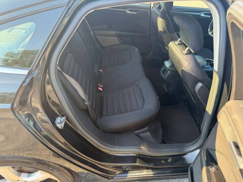 2014 Ford Fusion SE