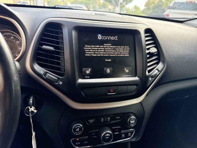 2015 Jeep Cherokee Altitude