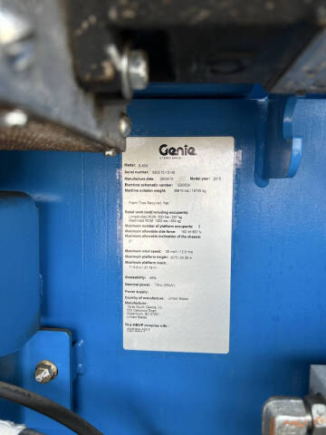 2015 Genie 80' Manlift