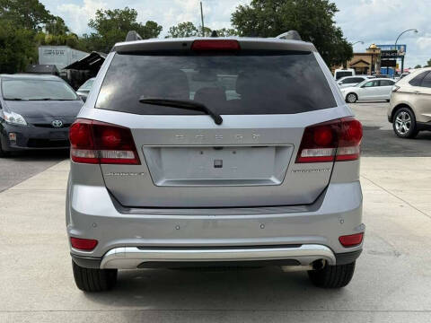 2020 Dodge Journey Crossroad