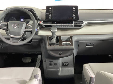 2021 Toyota Sienna XLE 7-Passenger
