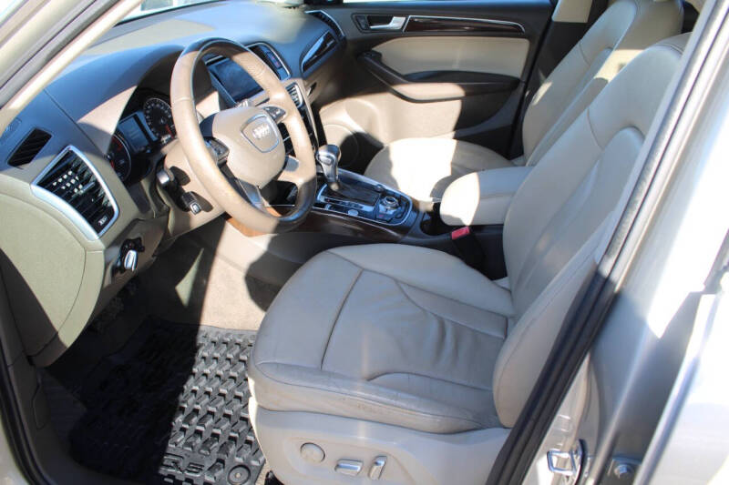 2016 Audi Q5 2.0T quattro Premium Plus