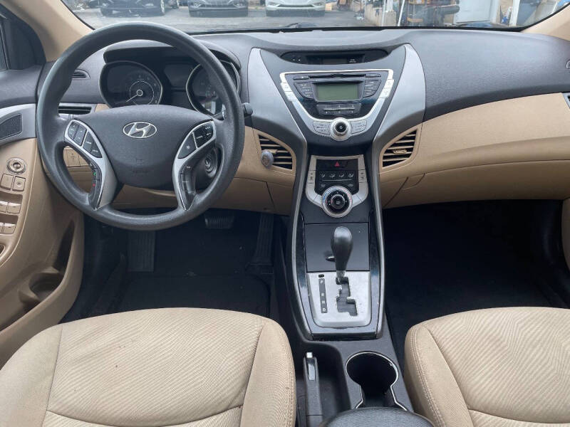 2012 Hyundai Elantra GLS