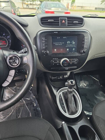 2019 Kia Soul +