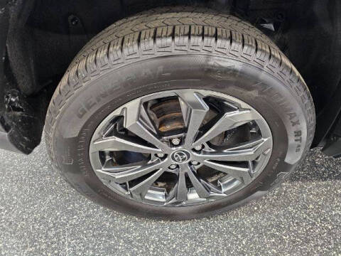 2022 Toyota RAV4 Hybrid XLE Premium