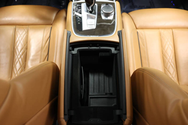 2016 BMW 7 Series 750i xDrive