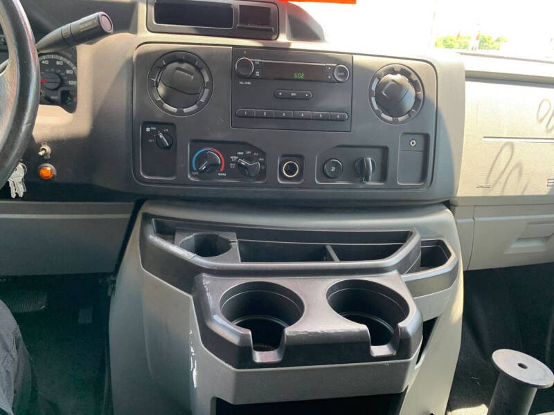 2014 Ford E-Series E-150