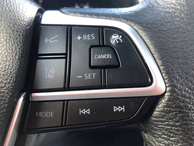 2024 Toyota Sienna XLE 7-Passenger